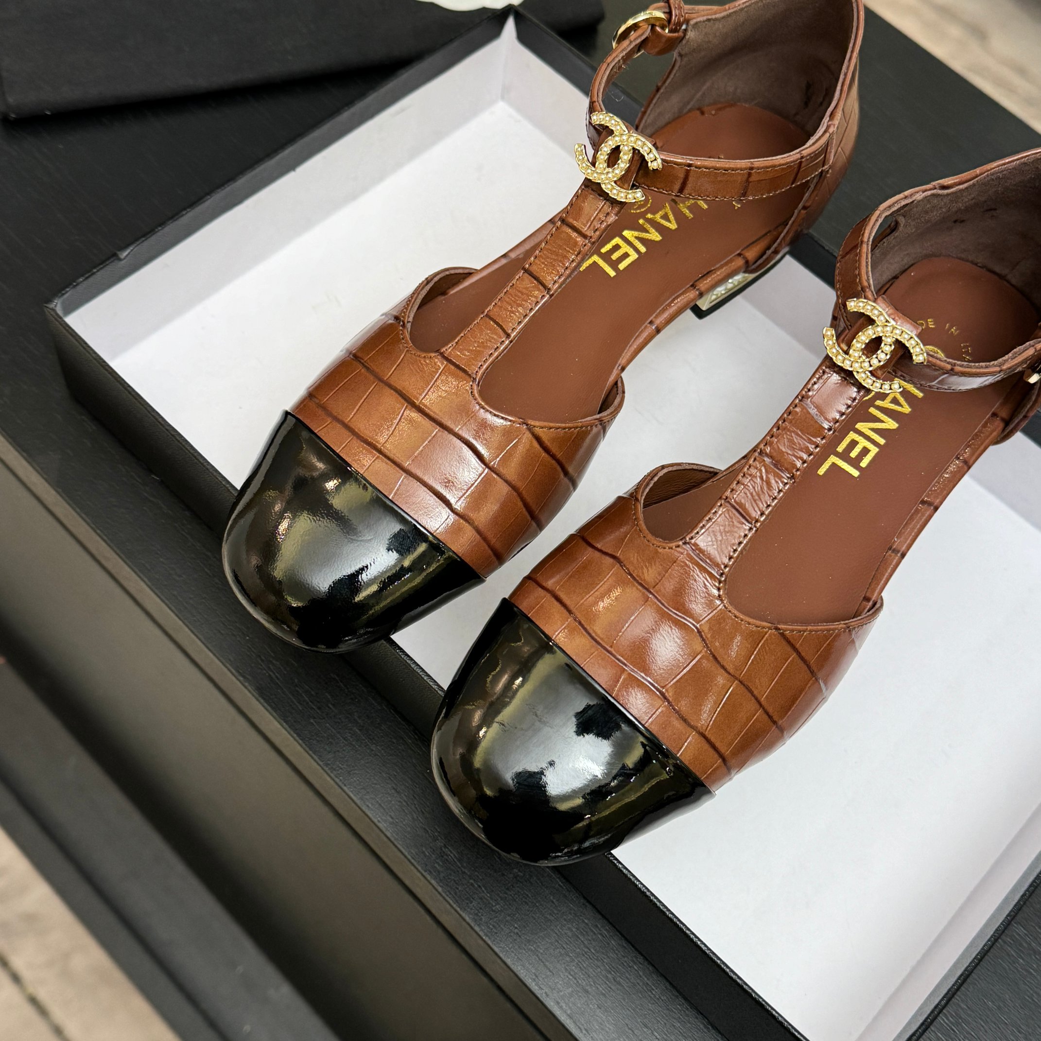 샤넬(CHANEL) 더블 퀼팅 펌프스 신발