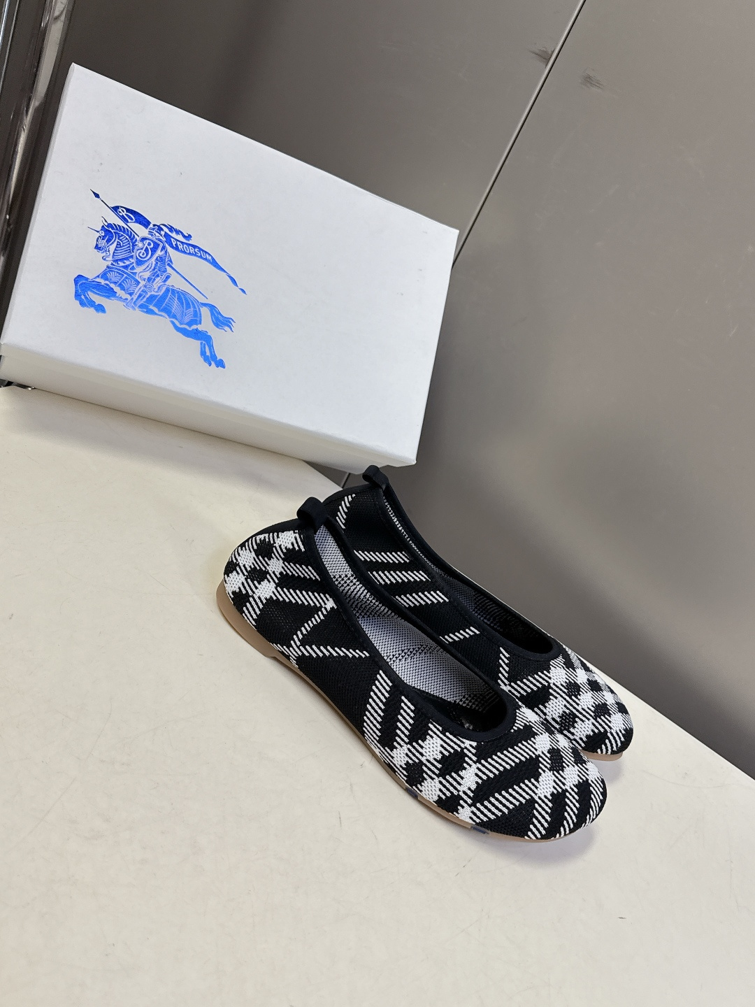 Burberry 버버리 미니멀 메리제인 플랫 슈즈 신발