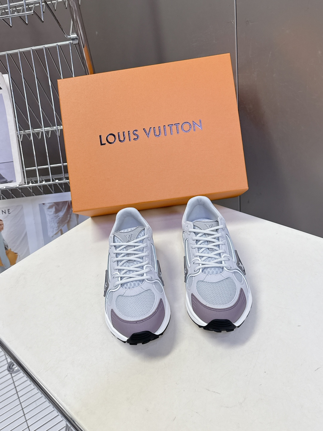 LV OLYMPIA 루이비통 올림피아 테크니컬 러닝 스니커즈 신발