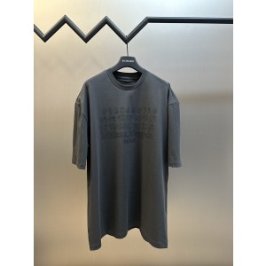 메종 마르지엘라(Maison Margiela) 자수 프린트 반팔 티셔츠 의류