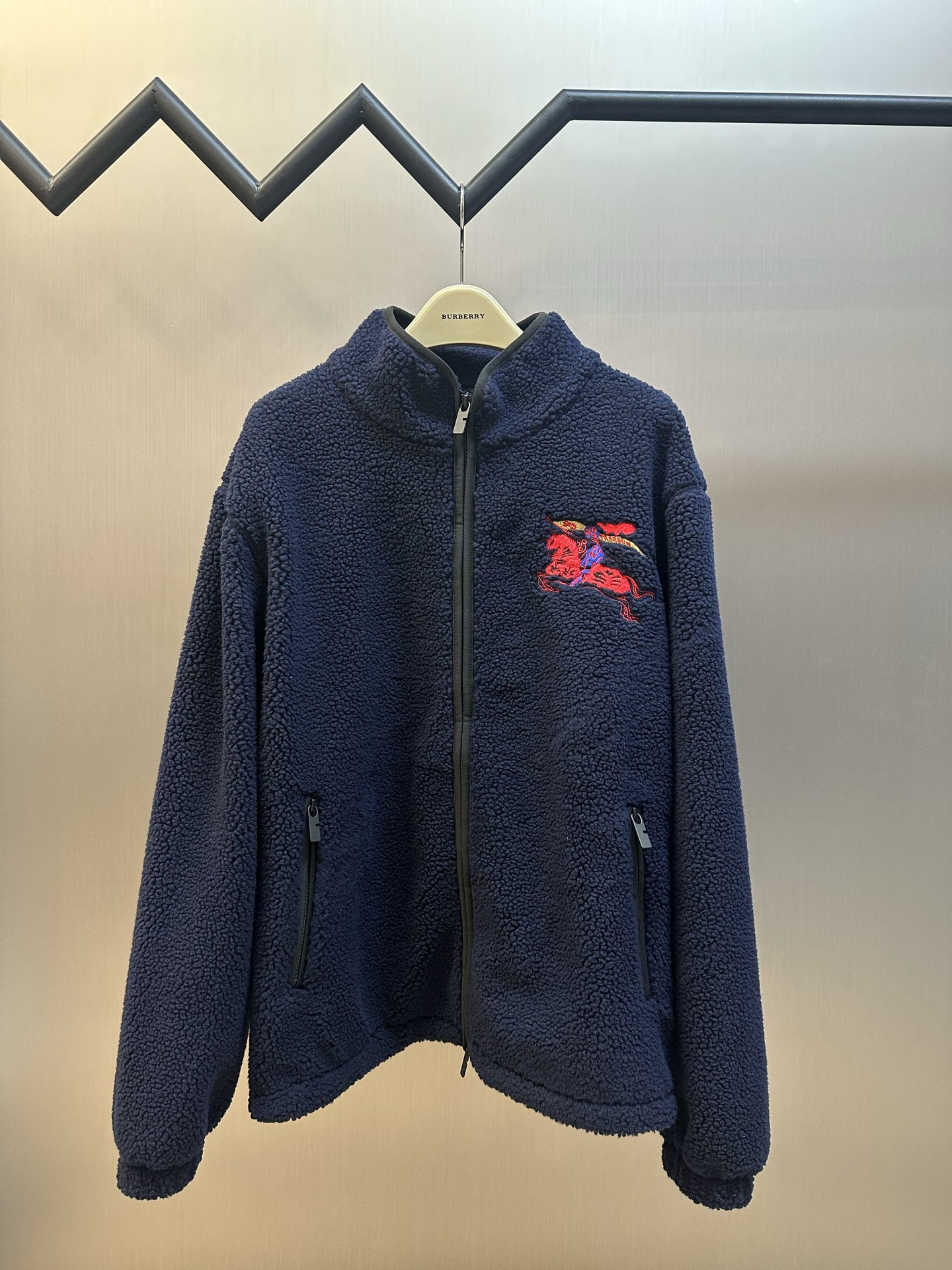 버버리(BURBERRY) 자수 플리스 자켓 의류