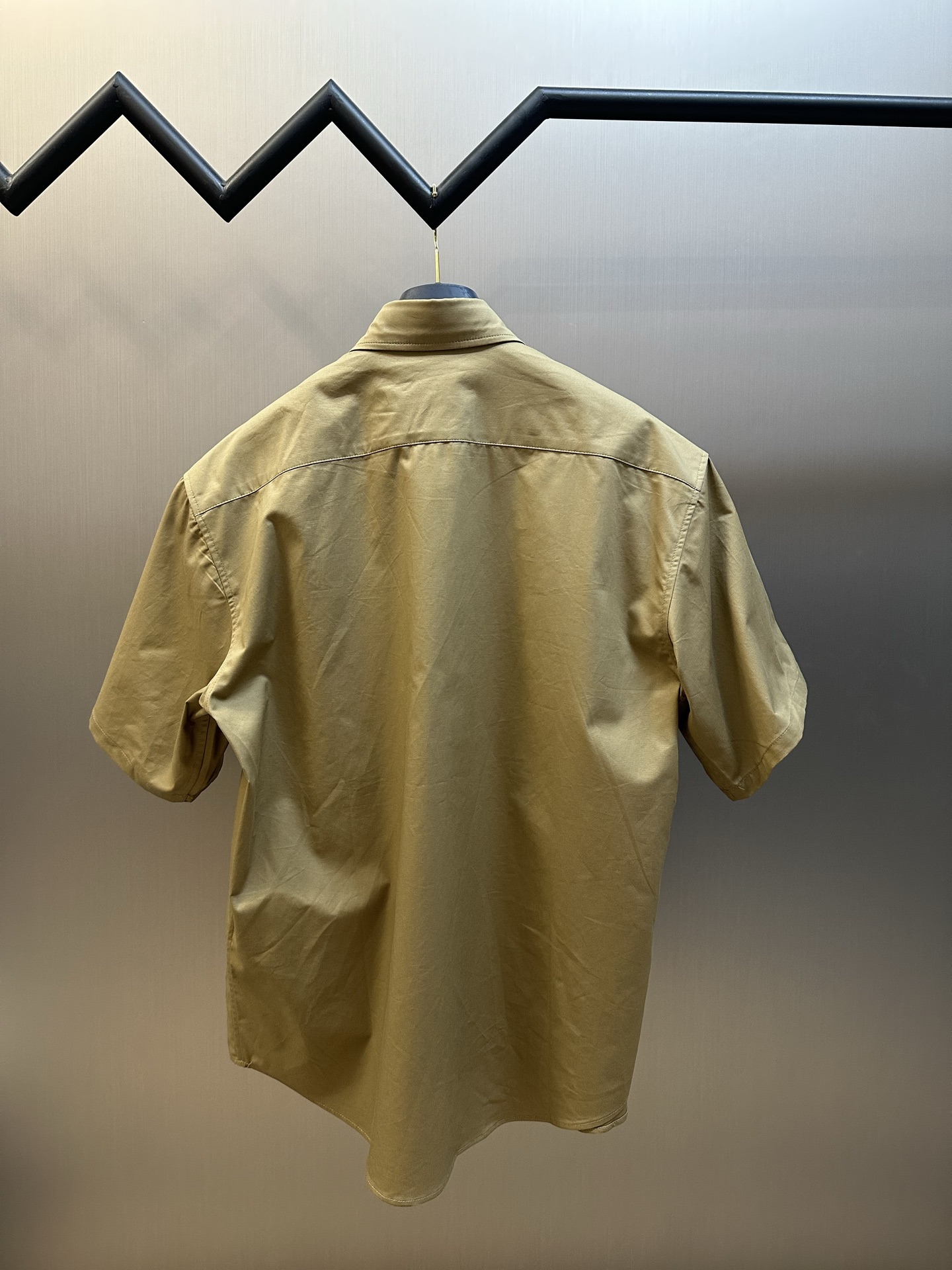 몽클레어 몽클레르(MONCLER) 로고 포켓 반팔 셔츠 의류