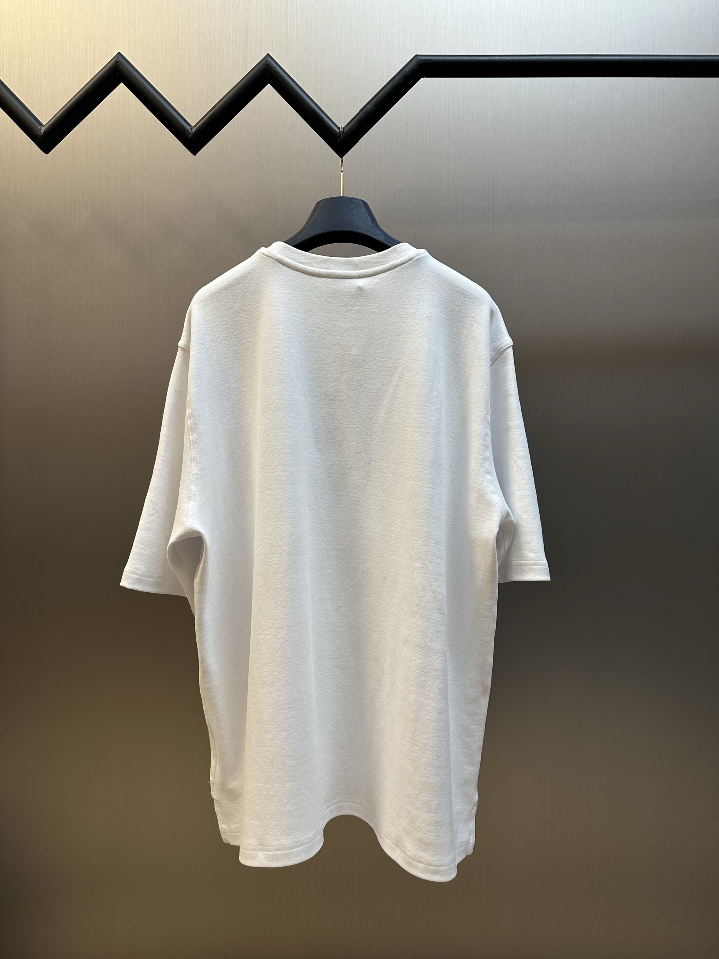 에르메스(HERMES) 가죽 로고 반팔 티셔츠 의류