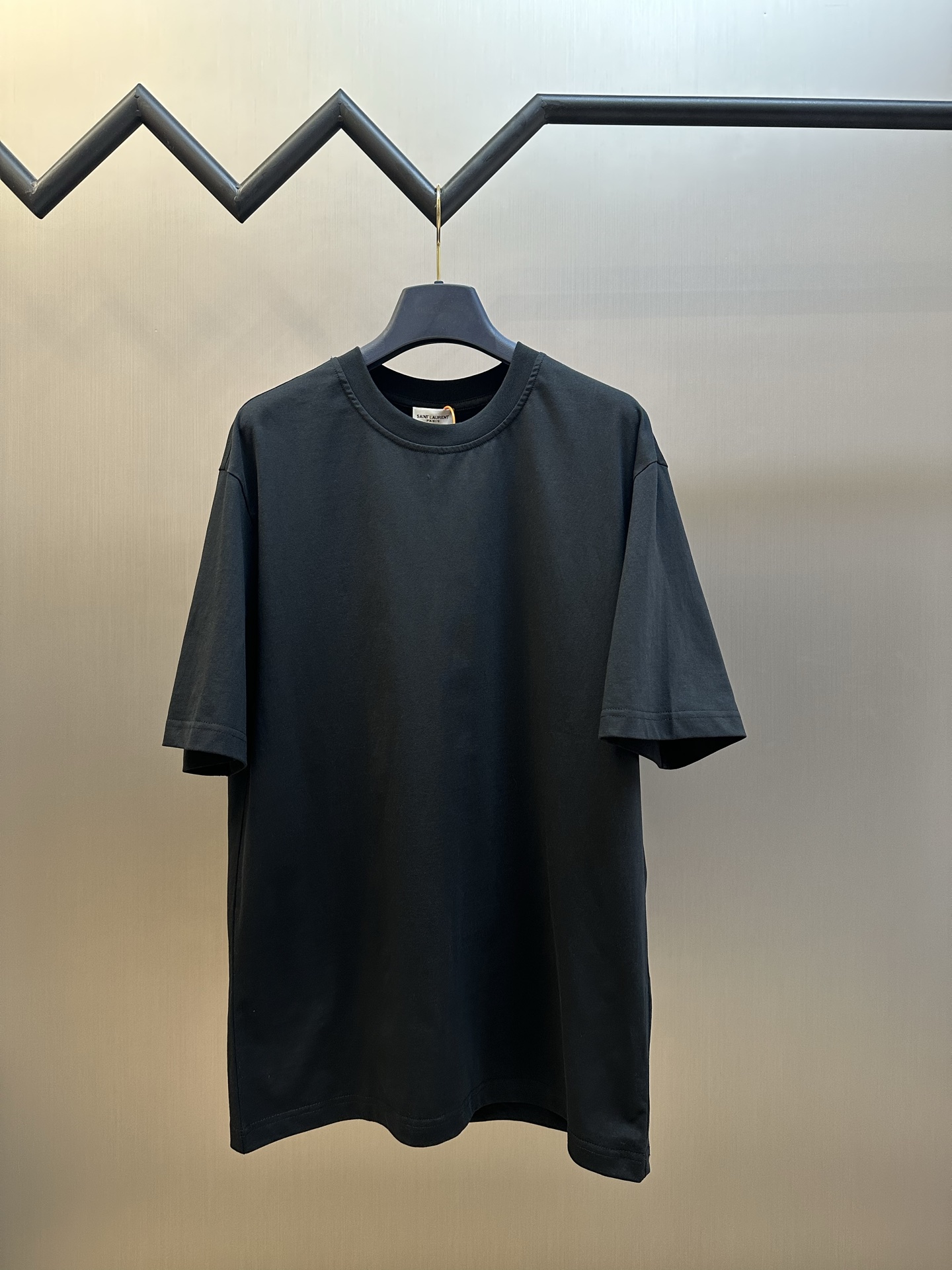 생로랑(SAINT LAURENT) 뉴욕 프린트 반팔 티셔츠 의류