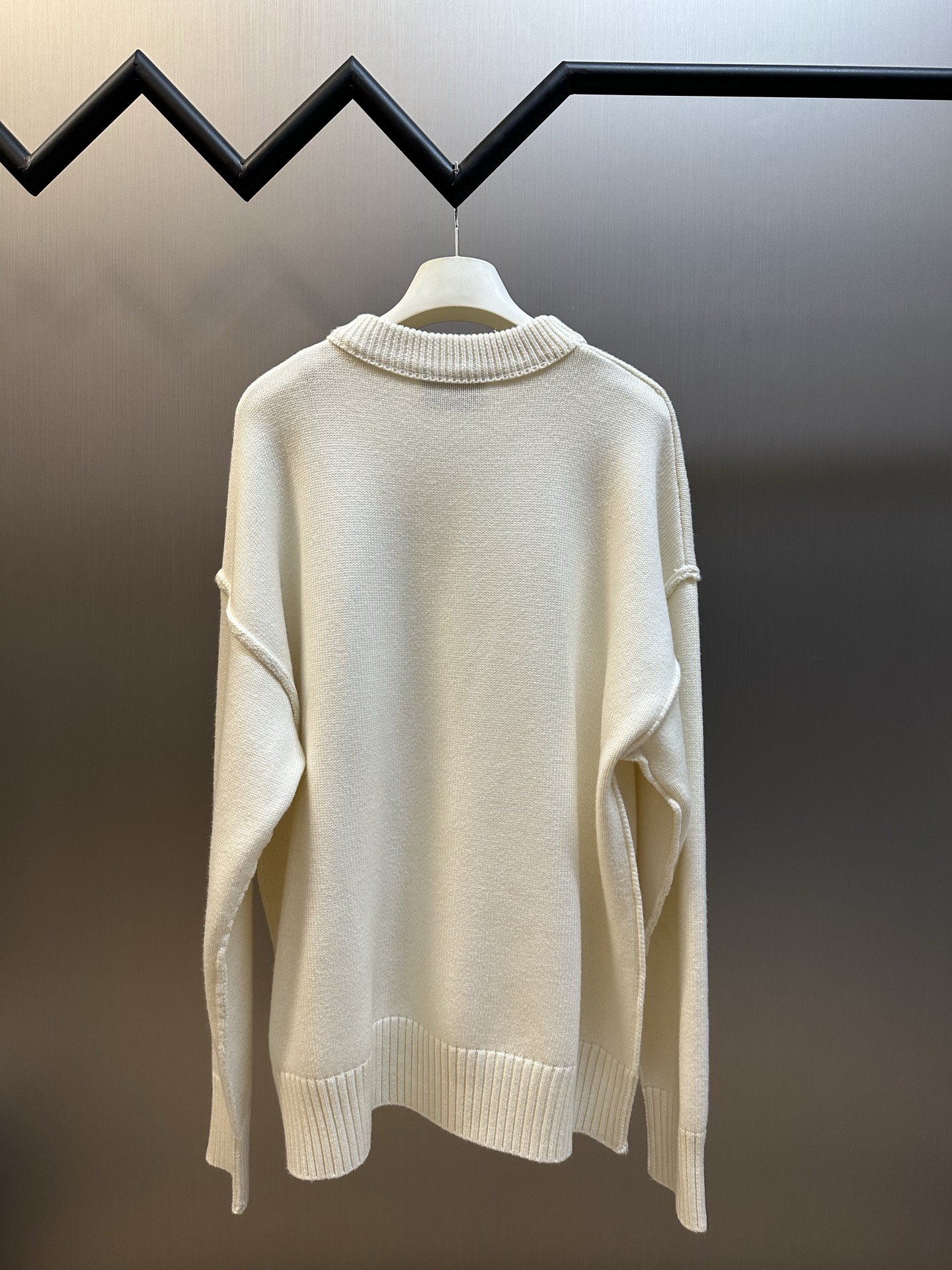 아미(AMI) 레드 로고 울 니트 스웨터 의류