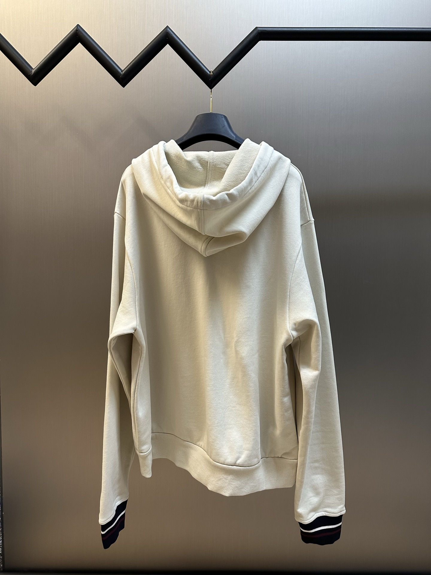 프라다(PRADA) 로고 후드 집업 자켓 의류