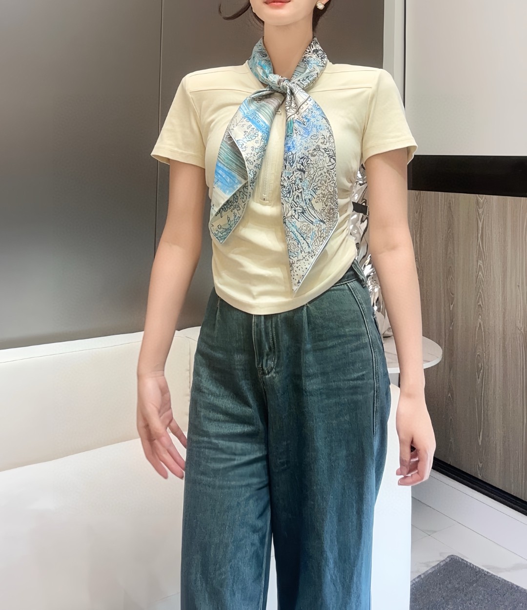 에르메스(HERMES) 아트워크 목도리 스카프