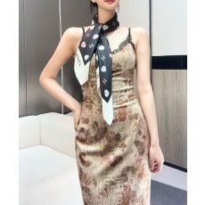 샤넬(CHANEL) 리본 실크 목도리 스카프