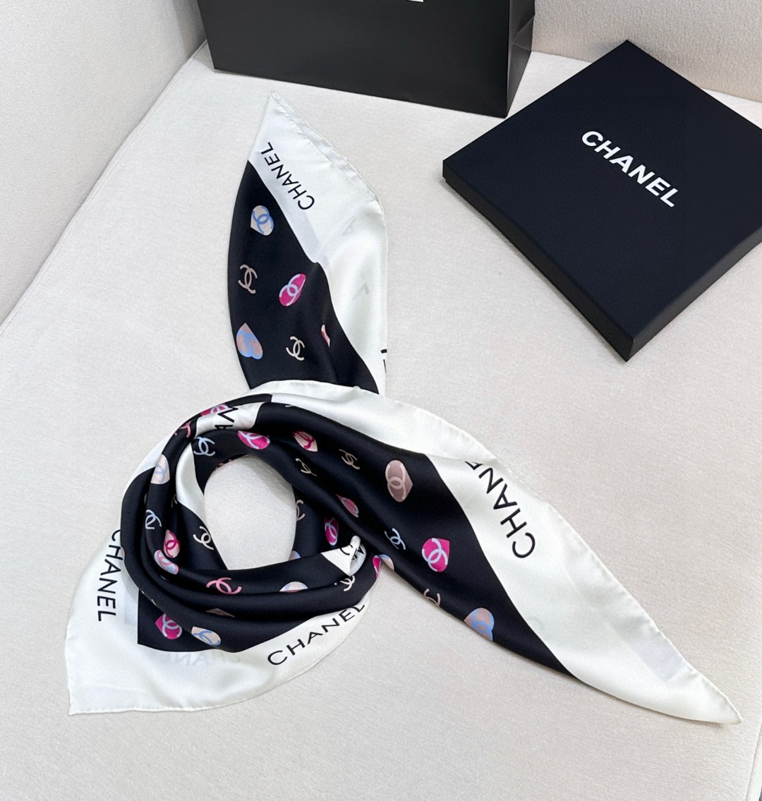 샤넬(CHANEL) 리본 실크 목도리 스카프