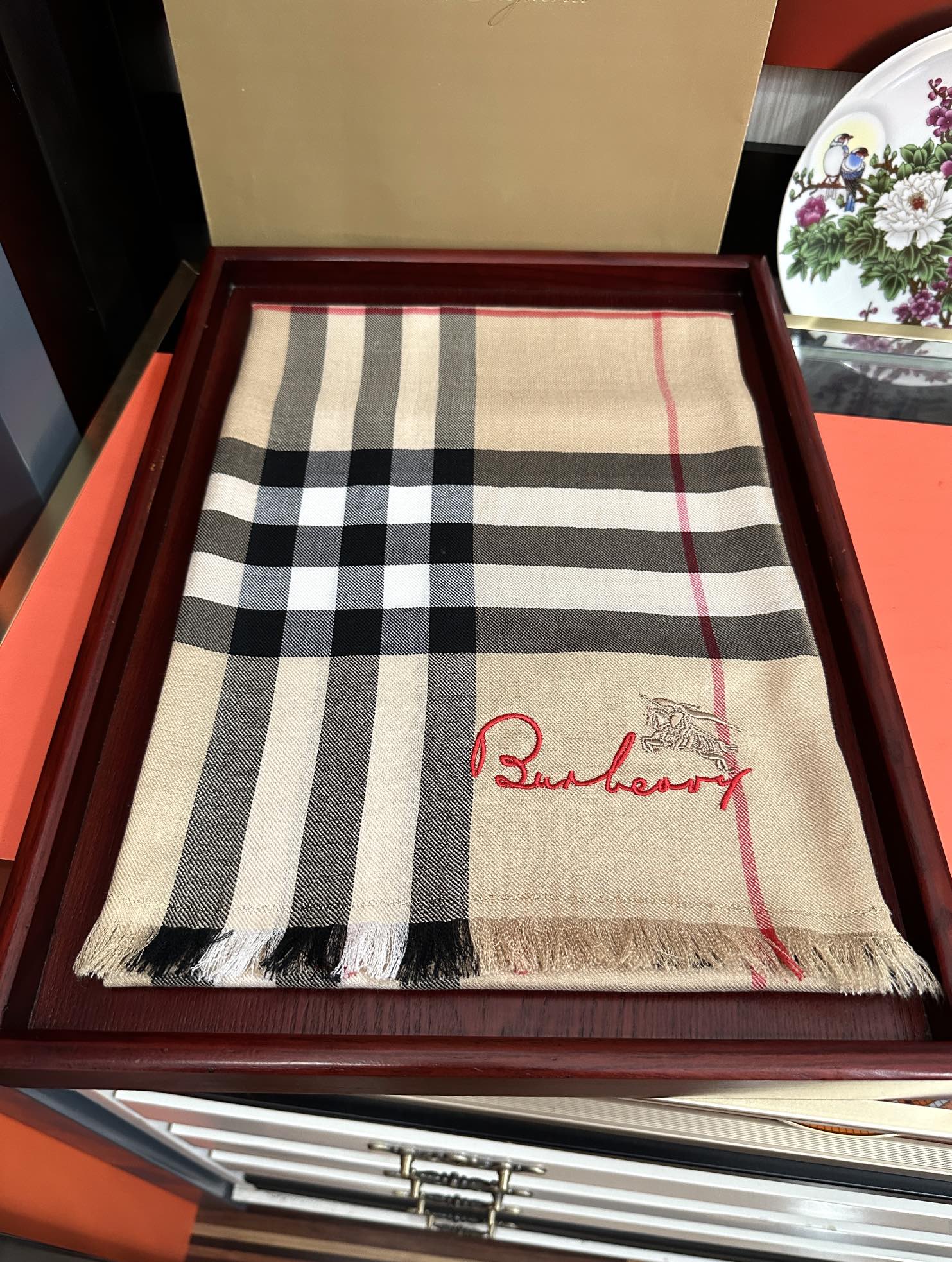 버버리(BURBERRY) 체크 캐시미어 목도리 스카프