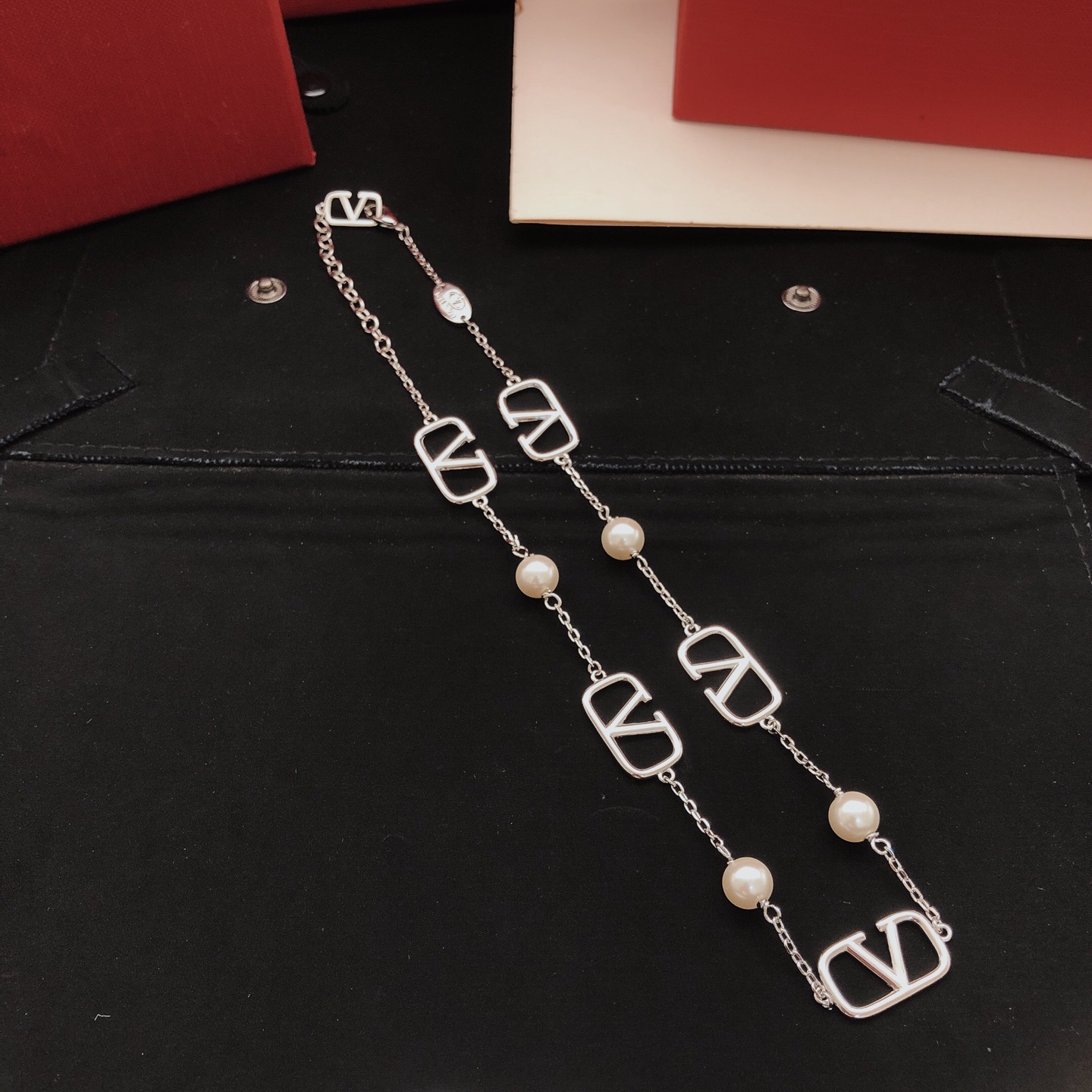 발렌티노(VALENTINO) 목걸이 악세사리