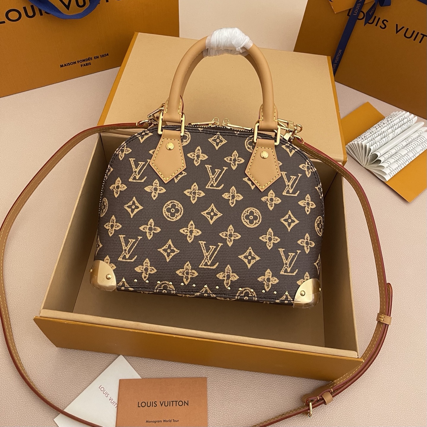 루이비통(LV) 알마 트렁크 BB(Alma Trunk BB) 토트백 가방