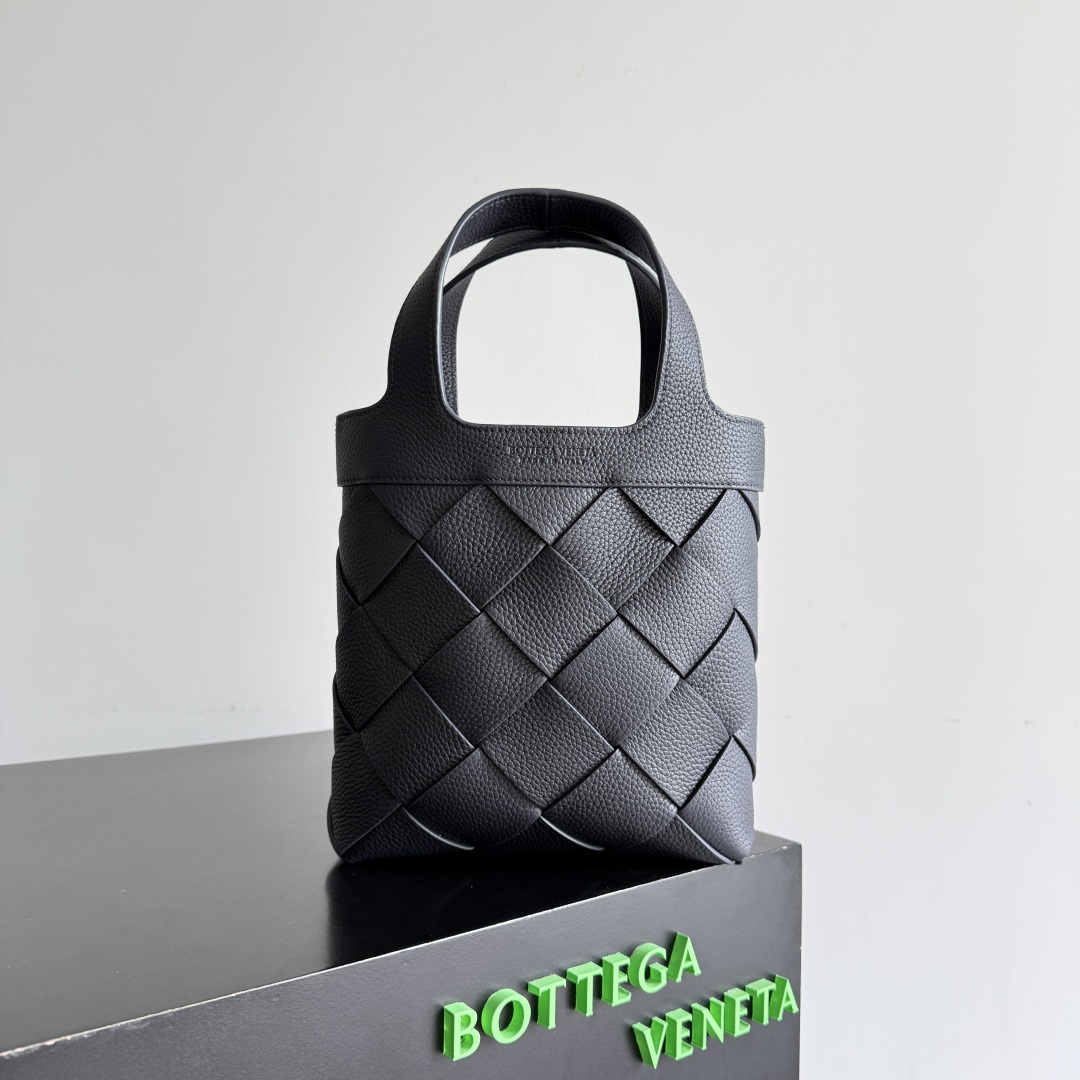 보테가 베네타(Bottega Veneta) 디아고(Diago) 인트레치아토  위빙 숄더백 크로스백 가방 다크 네이비