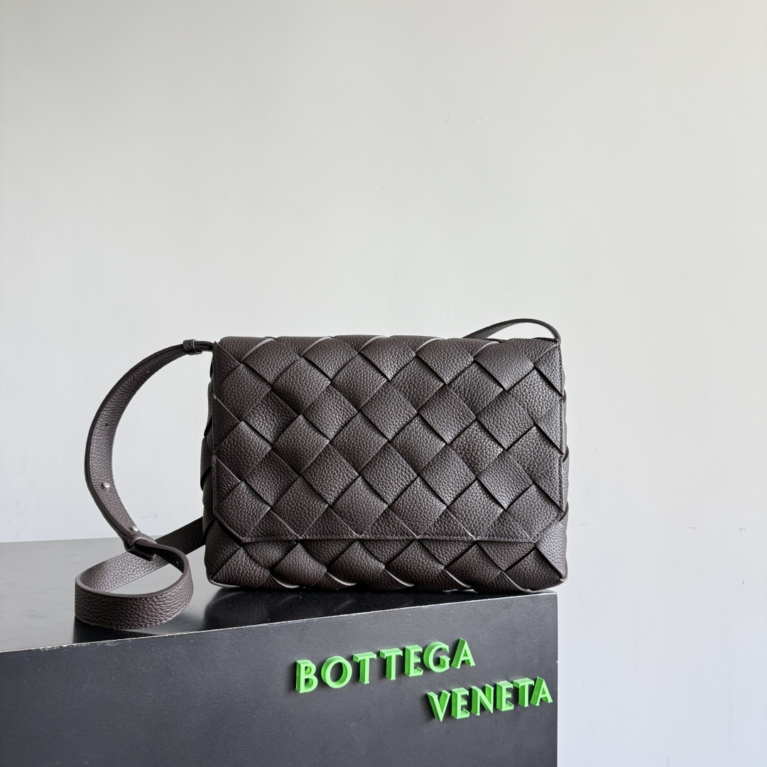 BOTTEGA VENETA BV 보테가 베네타 Diago 디아고 라지 (815796) 크로스백 가방 다크브라운