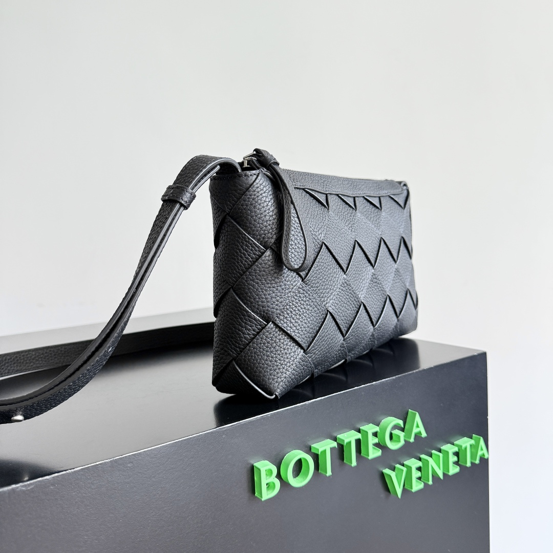 BOTTEGA VENETA BV 보테가 베네타 Diago 디아고 지퍼 크로스백 (837112) 가방 블랙