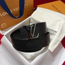 LV 루이비통 남성용 프리미엄 엠보싱 벨트 (M0032)