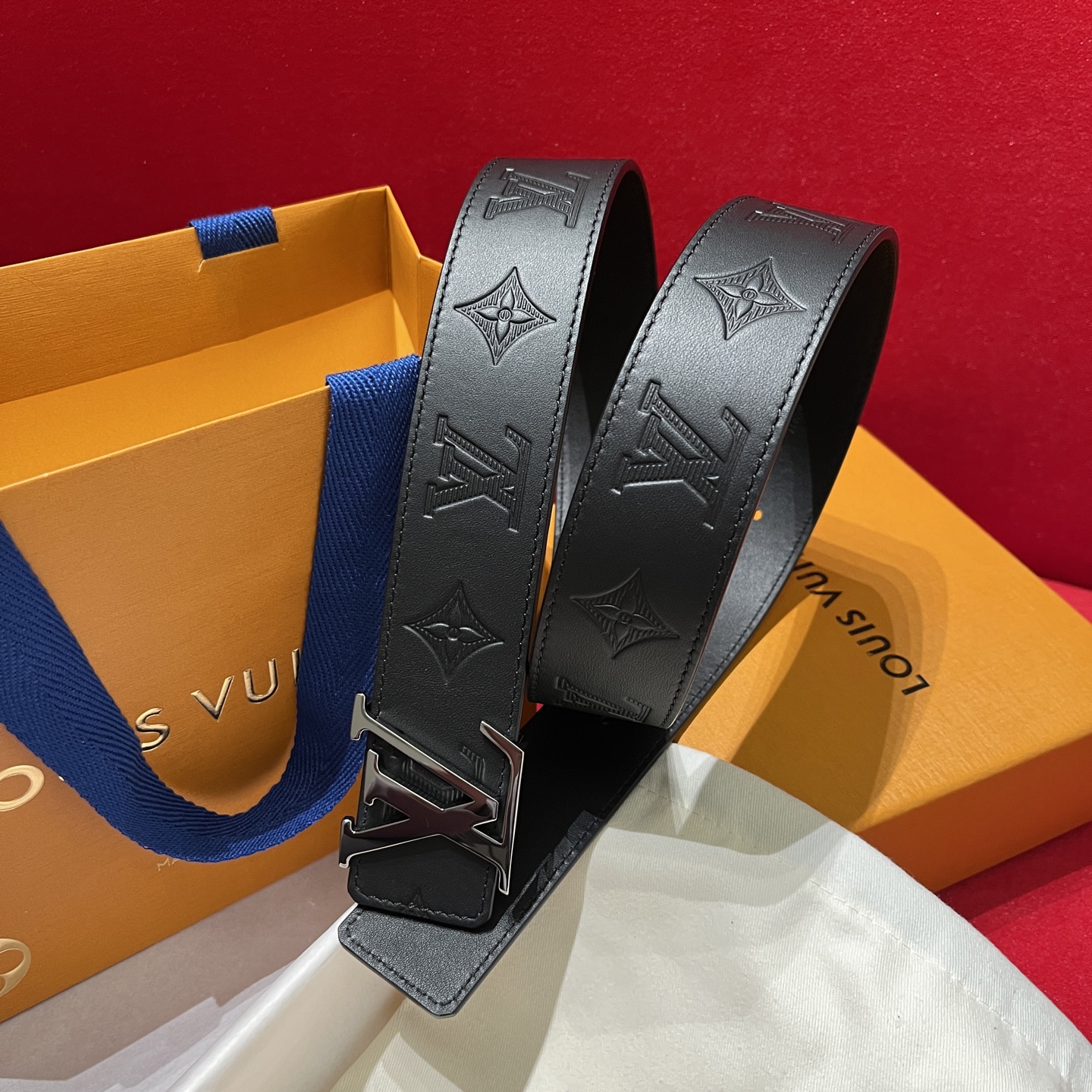 LV 루이비통 남성용 프리미엄 엠보싱 벨트 (M0032)