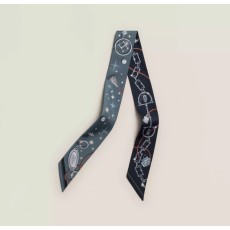 에르메스(HERMES) 트윌리 실크 목도리 스카프