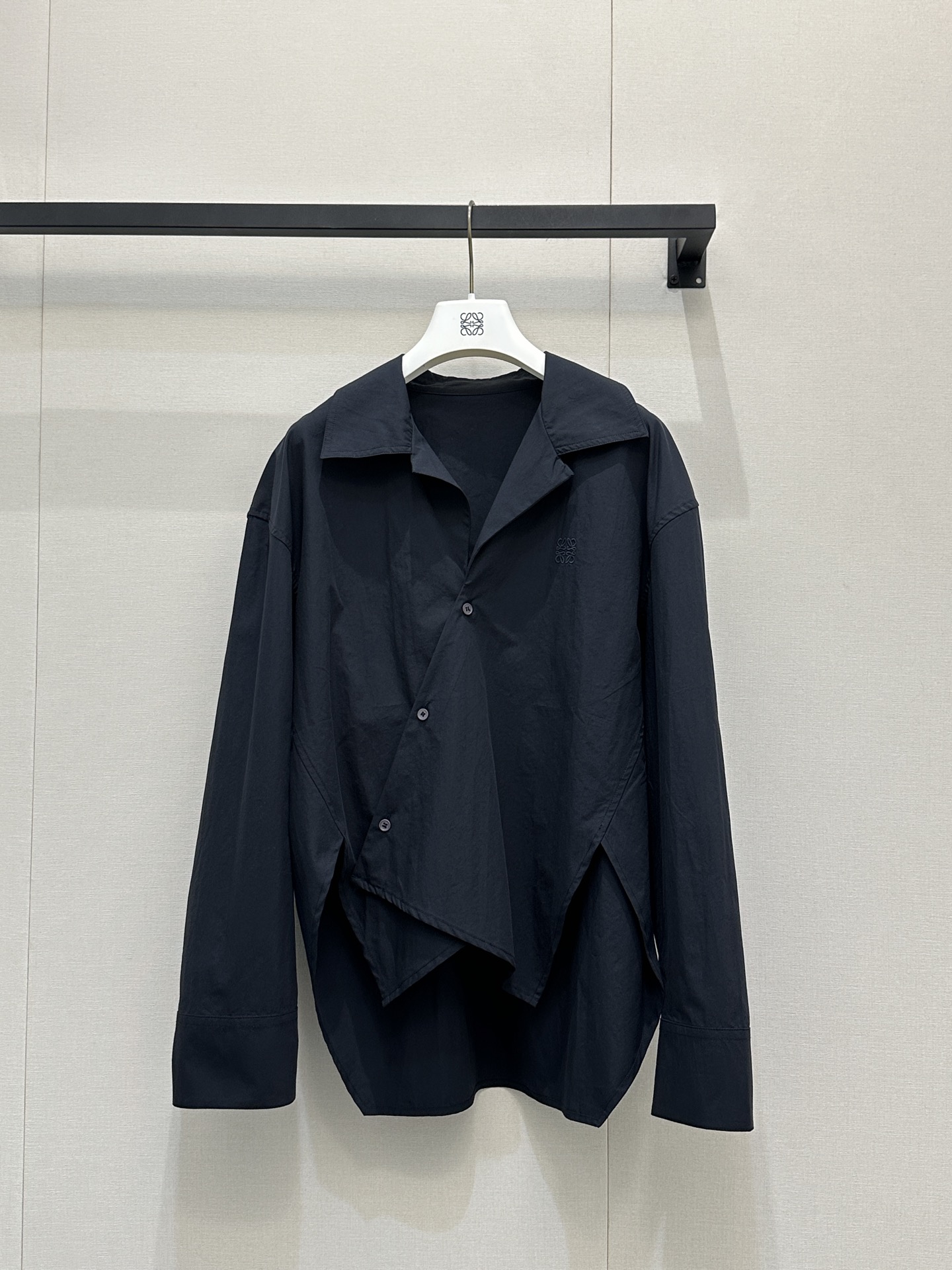 로에베(LOEWE) 비대칭 셔츠 의류