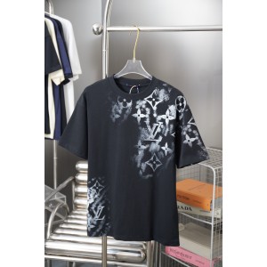 루이비통(LV) 그라데이션 프린팅 반팔 티셔츠 의류