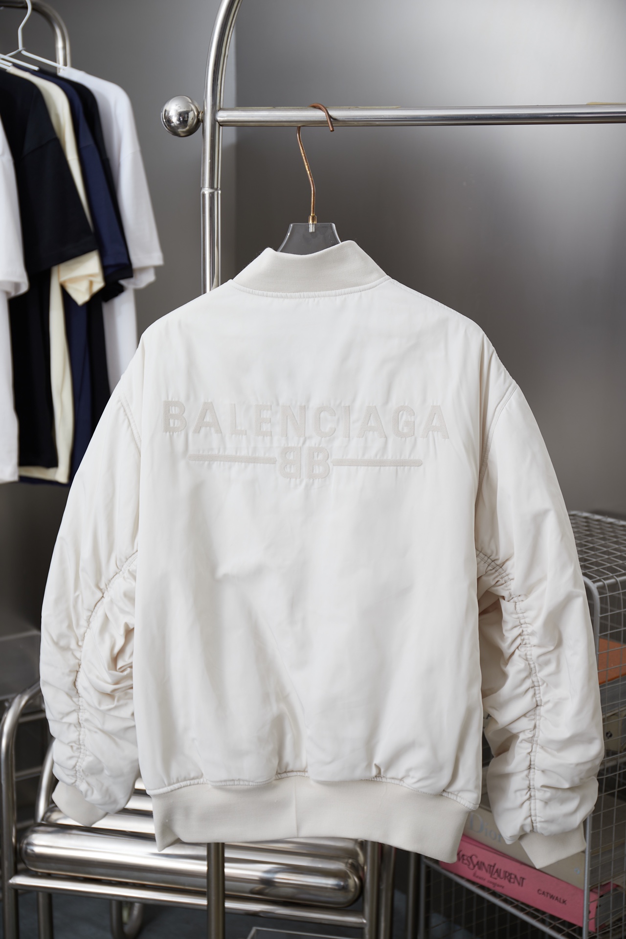 발렌시아가(Balenciaga) 레터 로고 클래식 항공 점퍼 의류