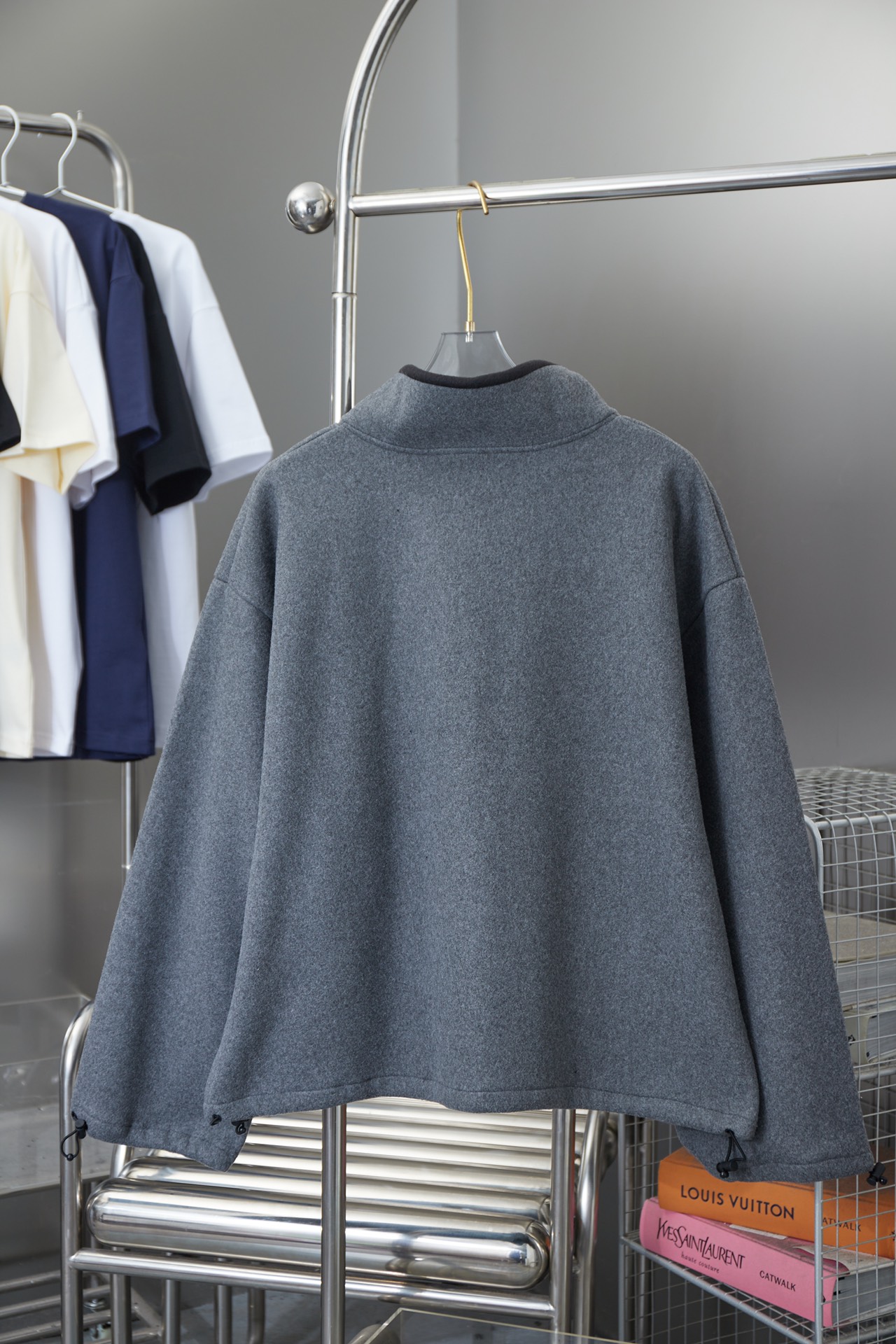 미우미우(MIU MIU) 자수 로고 플리스 집업 자켓 의류