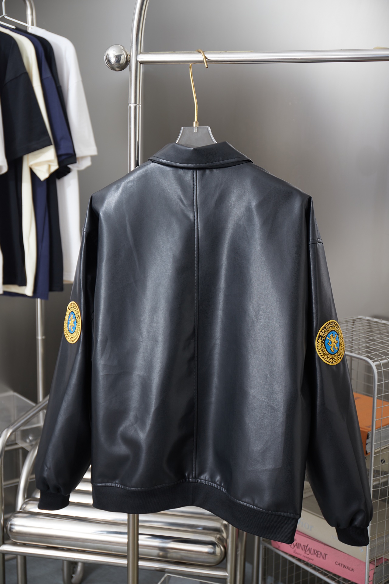 발렌시아가(Balenciaga) 맨유 패치 로고 레더 자켓 의류
