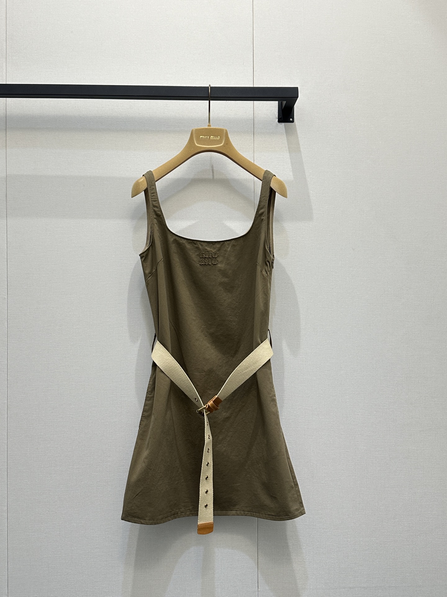 미우미우(MIU MIU) 레터링 패치 워크 베스트 원피스 의류