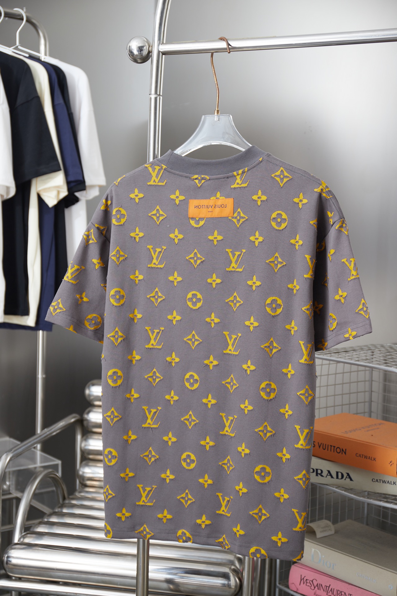 루이비통(LV) 로고 자카드 반팔 티셔츠 의류