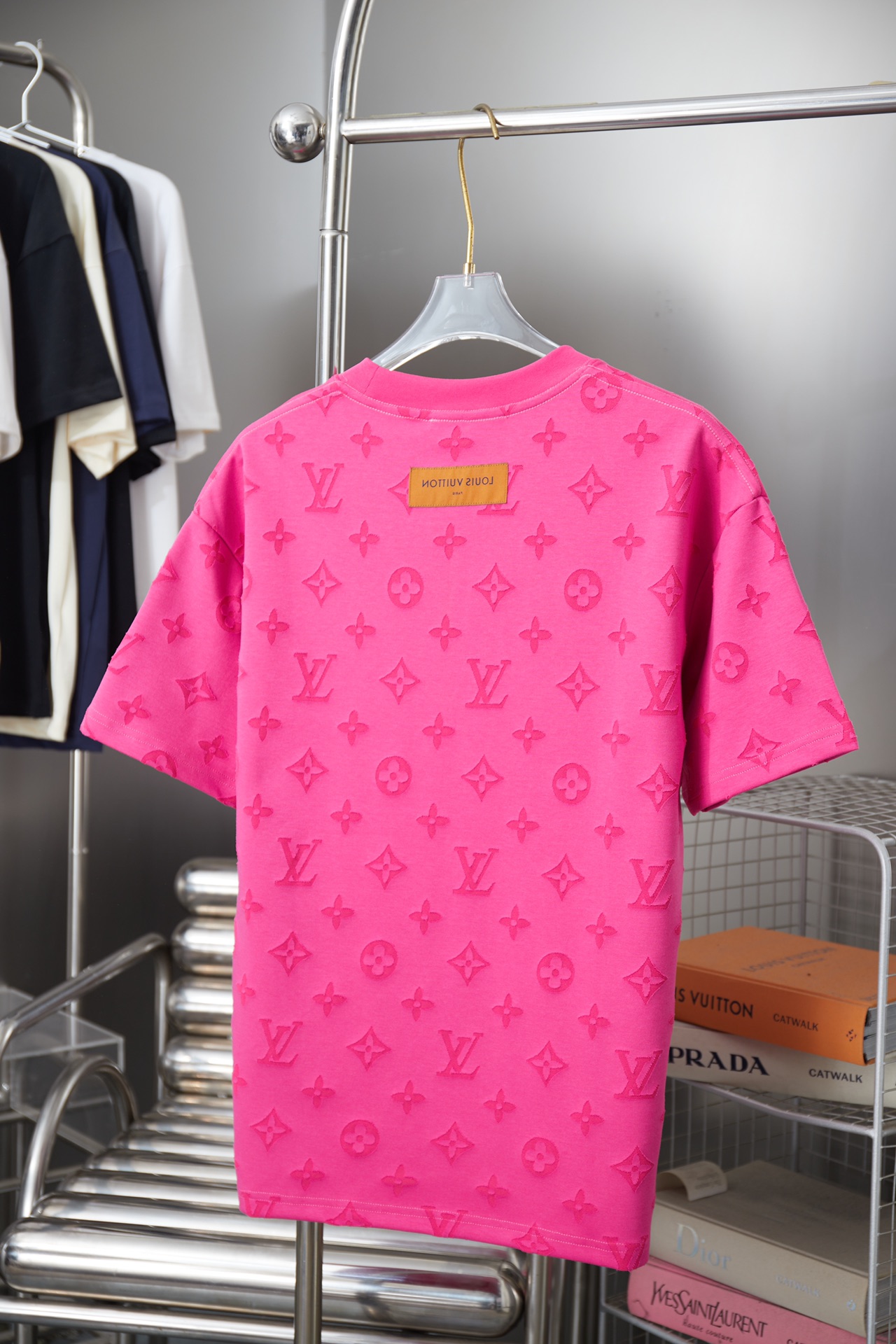 루이비통(LV) 로고 자카드 반팔 티셔츠 의류