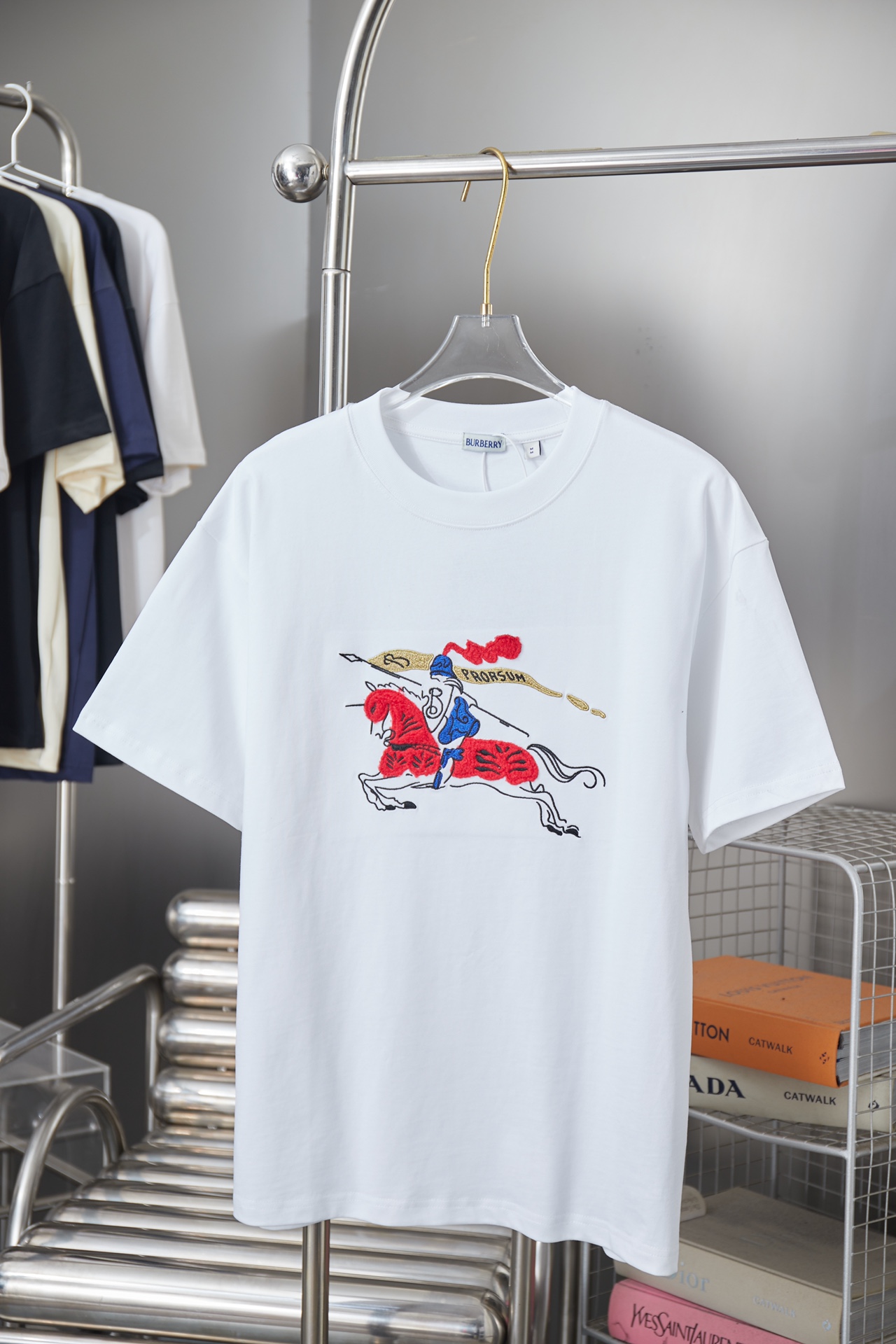 버버리(BURBERRY) 로고 반팔 티셔츠 의류