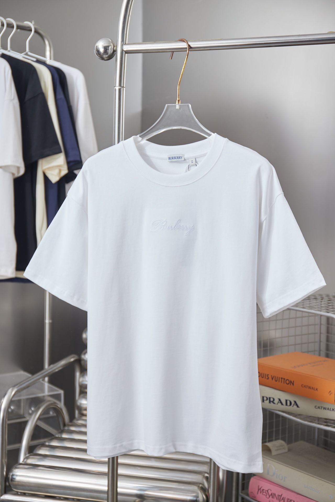 버버리(BURBERRY) 체크 스크립트 반팔 티셔츠 의류