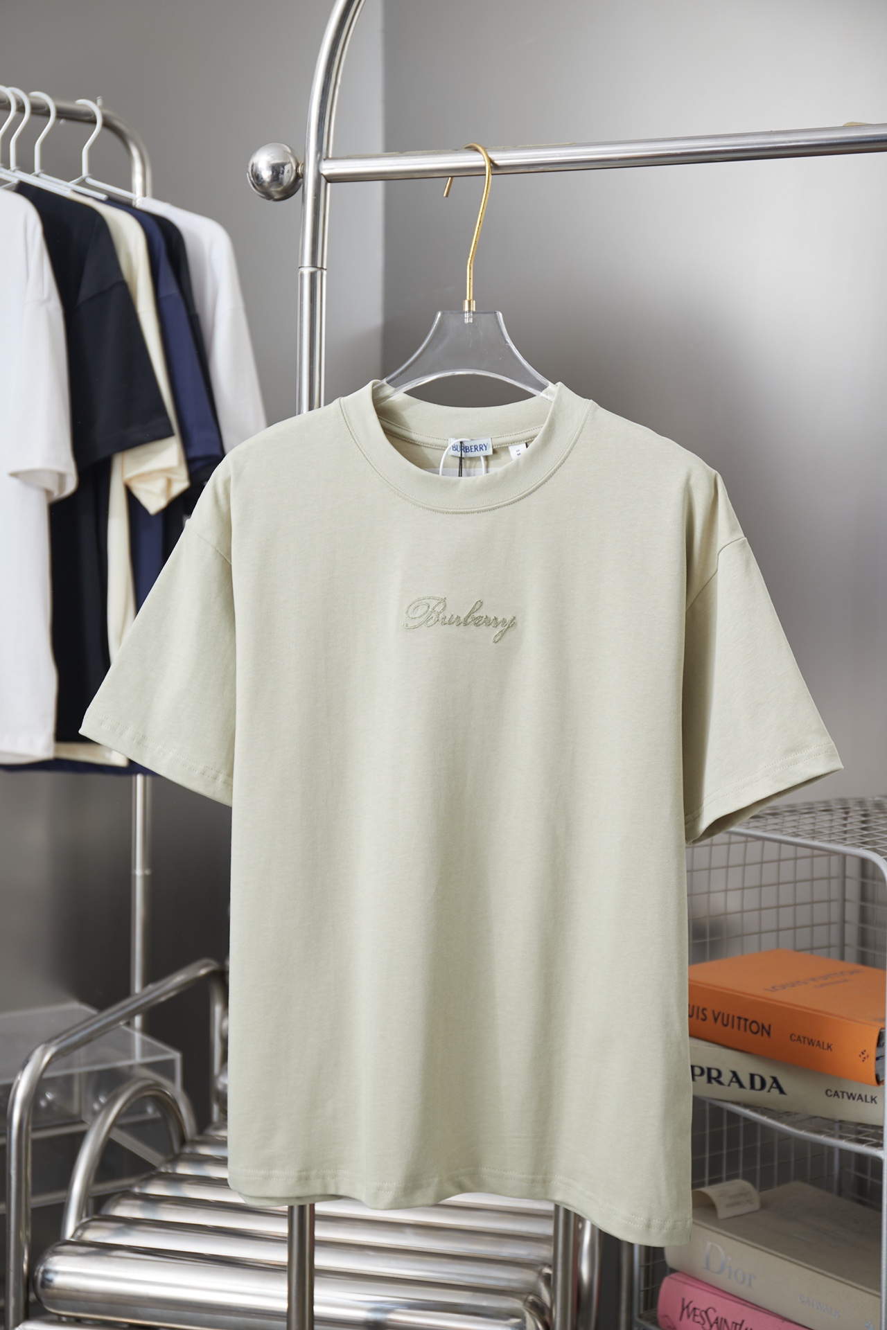 버버리(BURBERRY) 체크 스크립트 반팔 티셔츠 의류