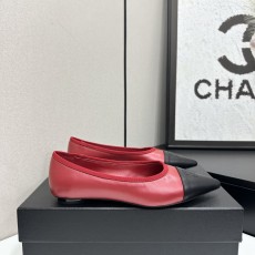 샤넬(CHANEL) 메탈 버클 레더 플랫슈즈 신발