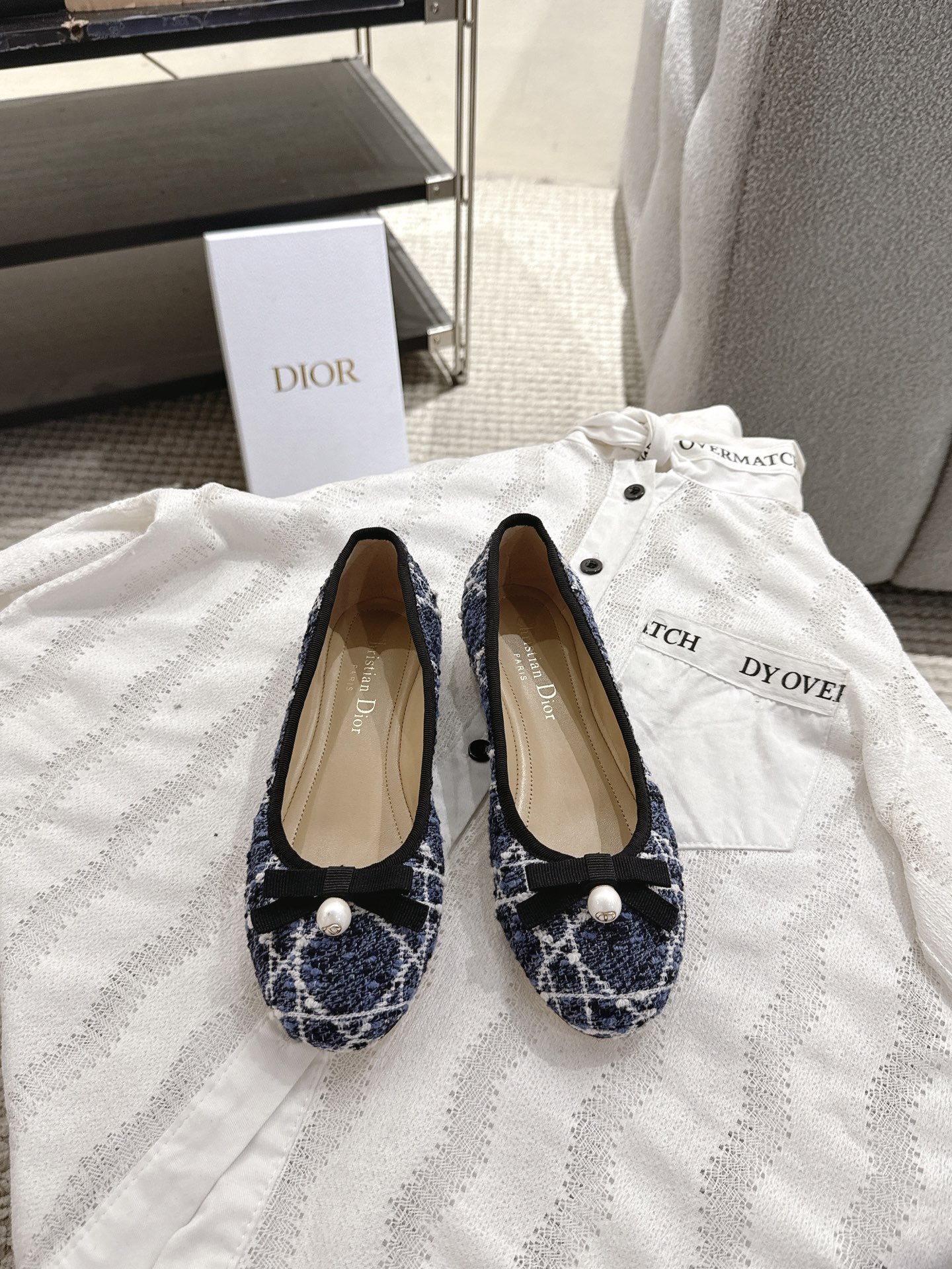 디올(DIOR) 까나쥬 발레리나 플랫 신발