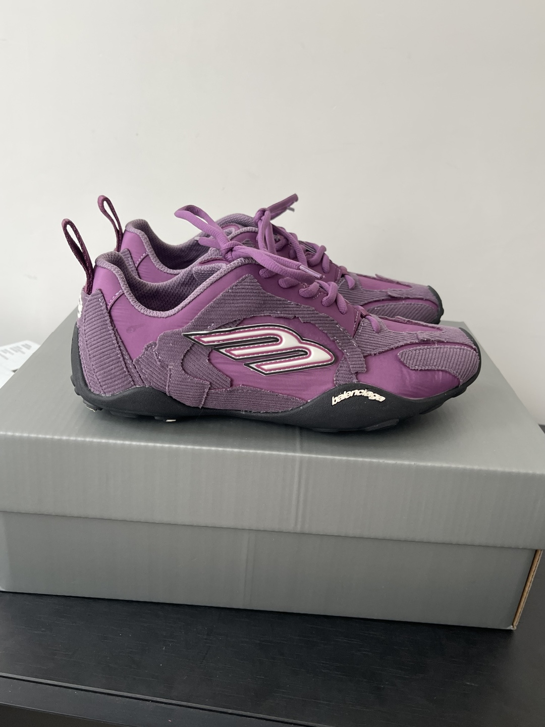 발렌시아가(Balenciaga) Ultra 로우탑 스니커즈 신발