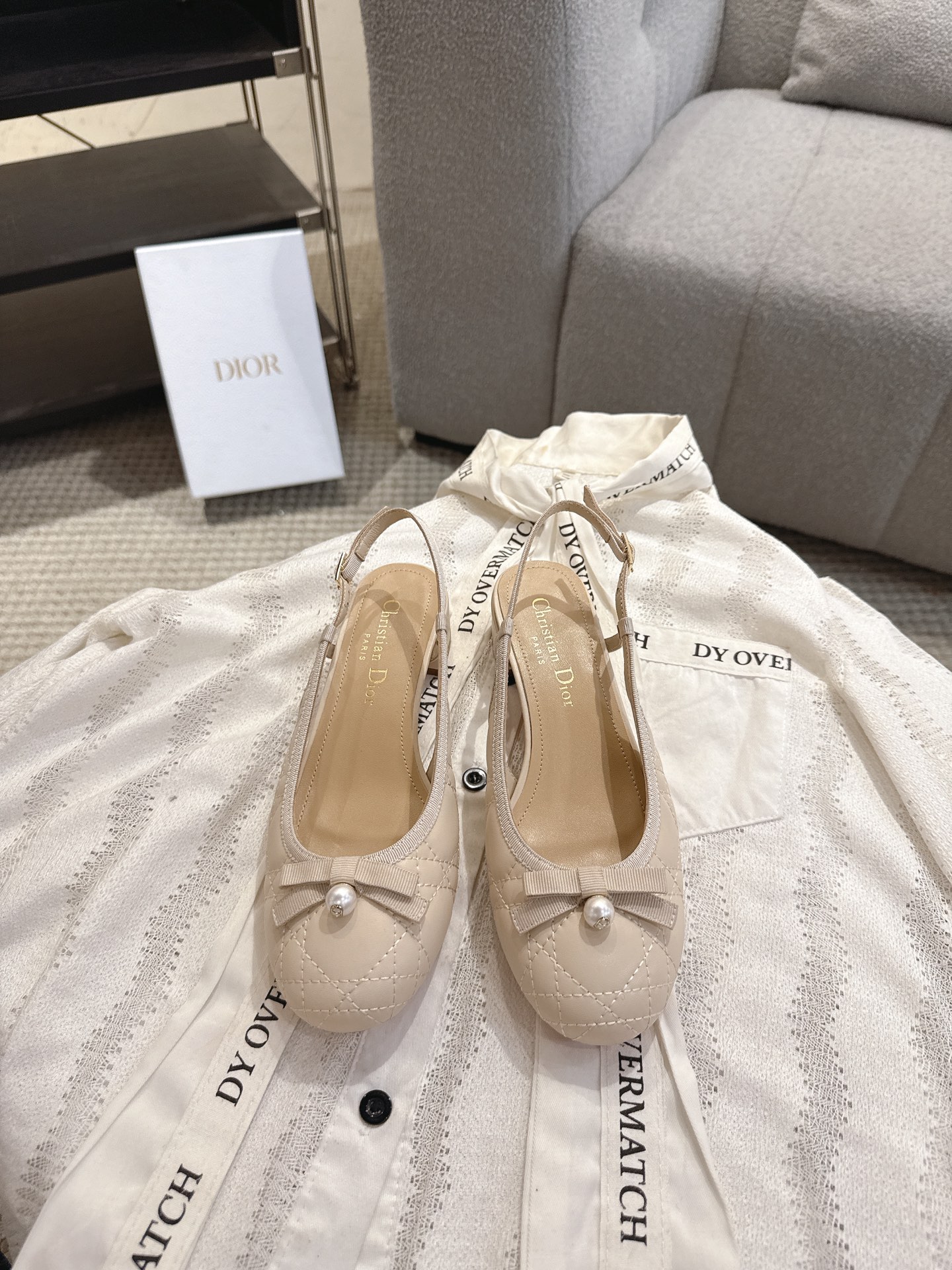 디올(DIOR) 진주 까나쥬 발레리나 슬링백 샌들 신발