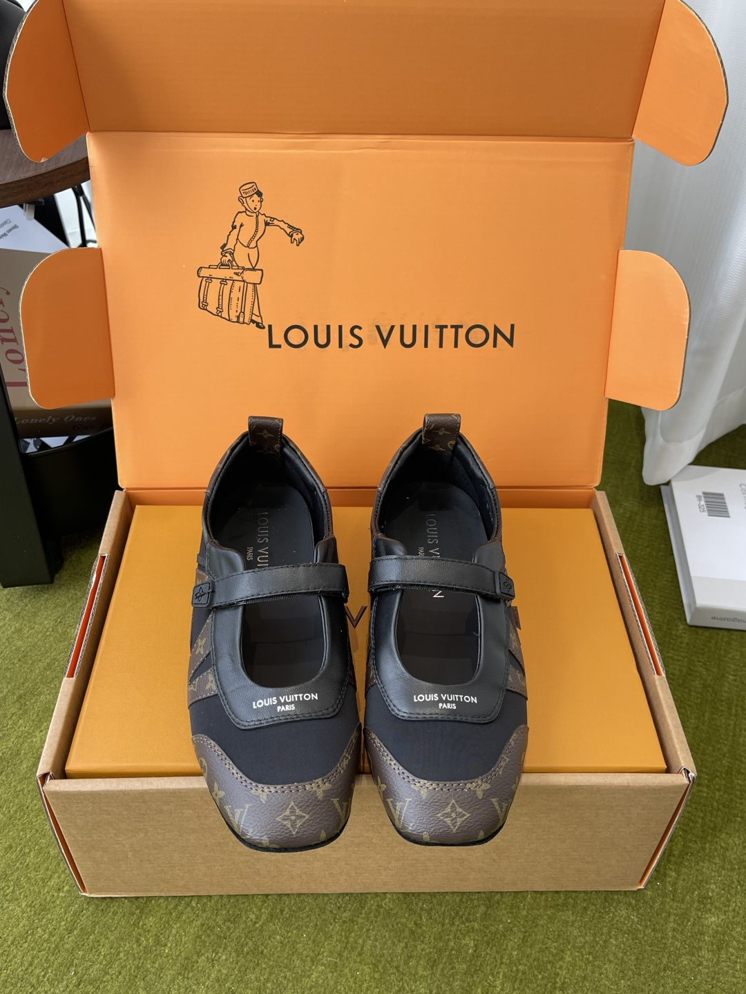 루이비통(LV) 스니커리나 발레 스니커즈 신발