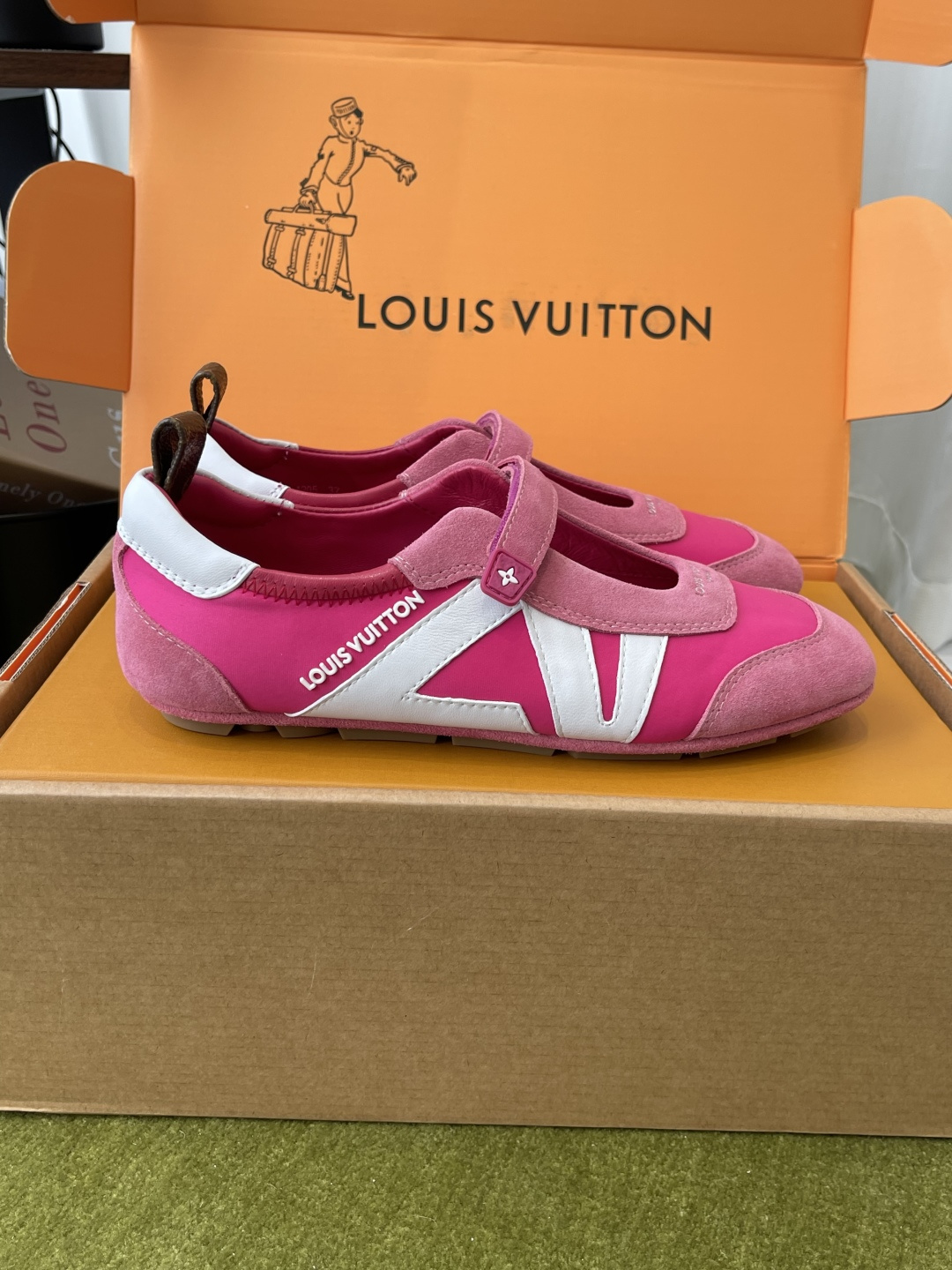 루이비통(LV) 스니커리나 발레 스니커즈 신발