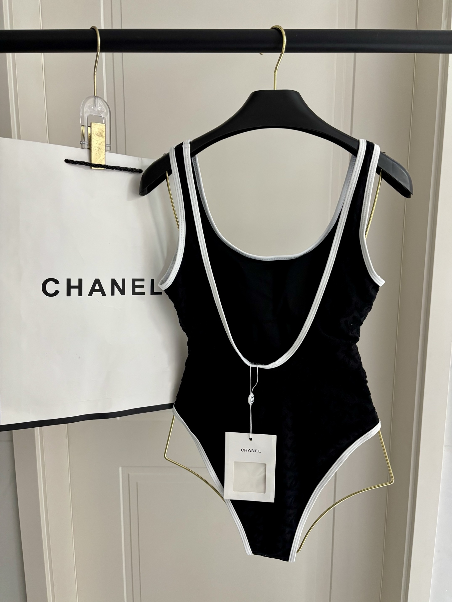 샤넬(CHANEL) 버스티에 원피스 수영복