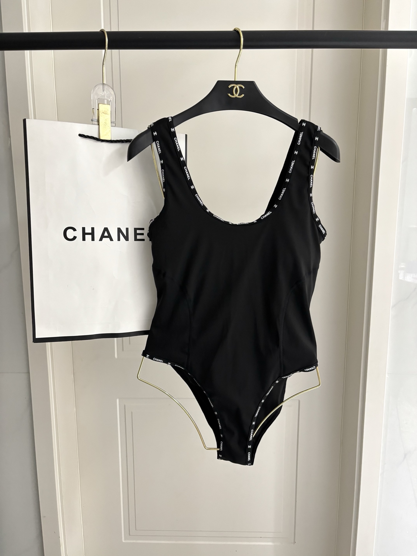 샤넬(CHANEL) 버스티에 원피스 수영복