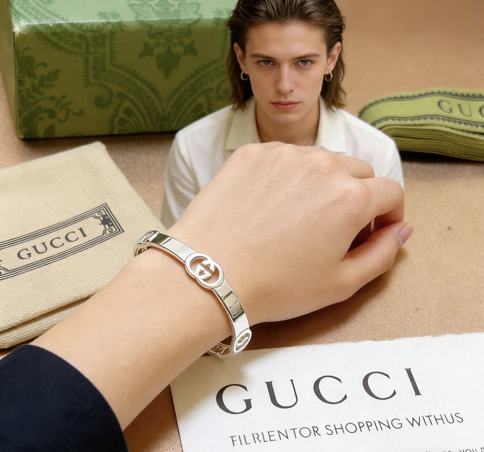 구찌(GUCCI) 더블 G 뱅글 팔찌 악세사리