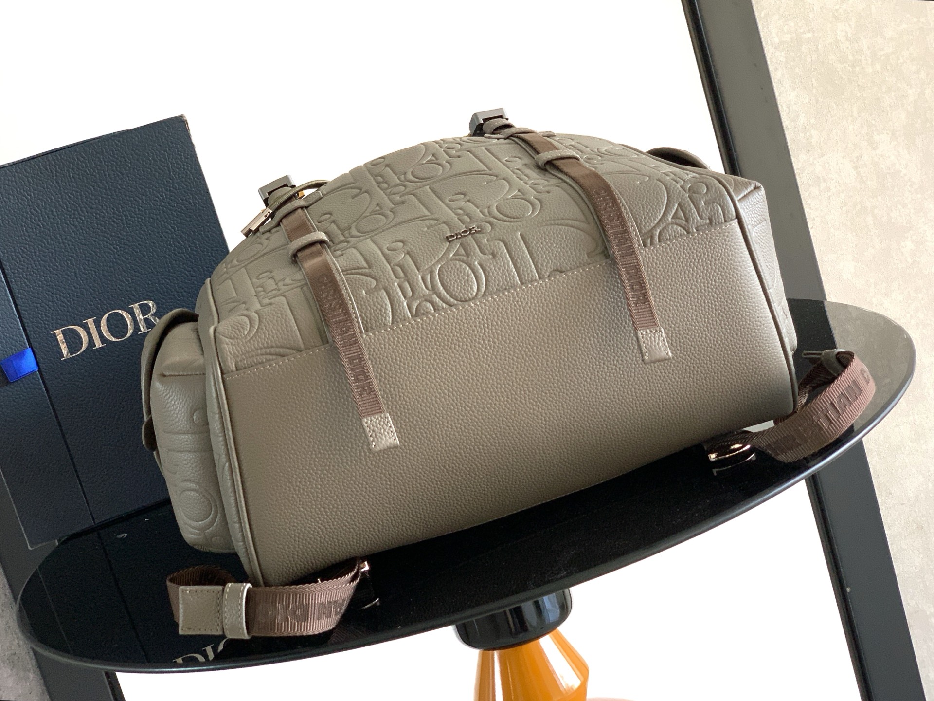 Dior CD 디올 힛 더 로드(Hit The Road) 그래비티 플랩 백팩 가방