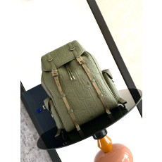 Dior CD 디올 힛 더 로드(Hit The Road) 블랙 그래비티 플랩 백팩 가방