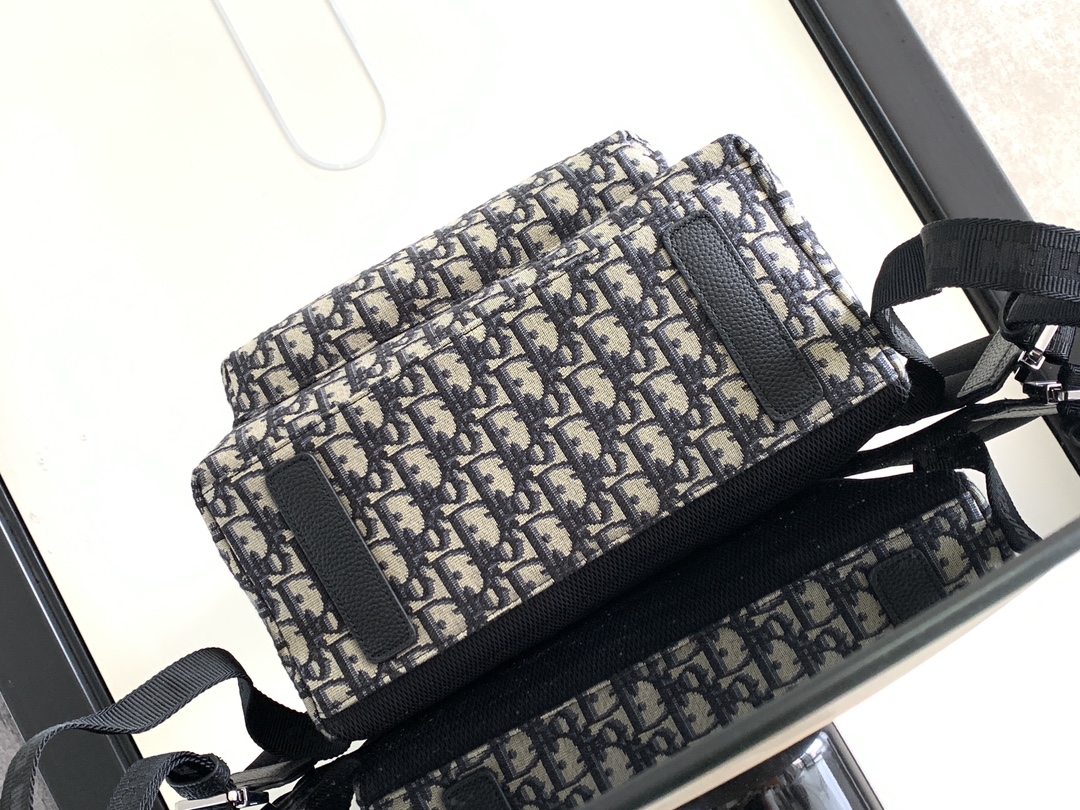 Dior CD 디올 라이더(Rider) 오블리크 백팩 - 베이지 & 블랙 가방