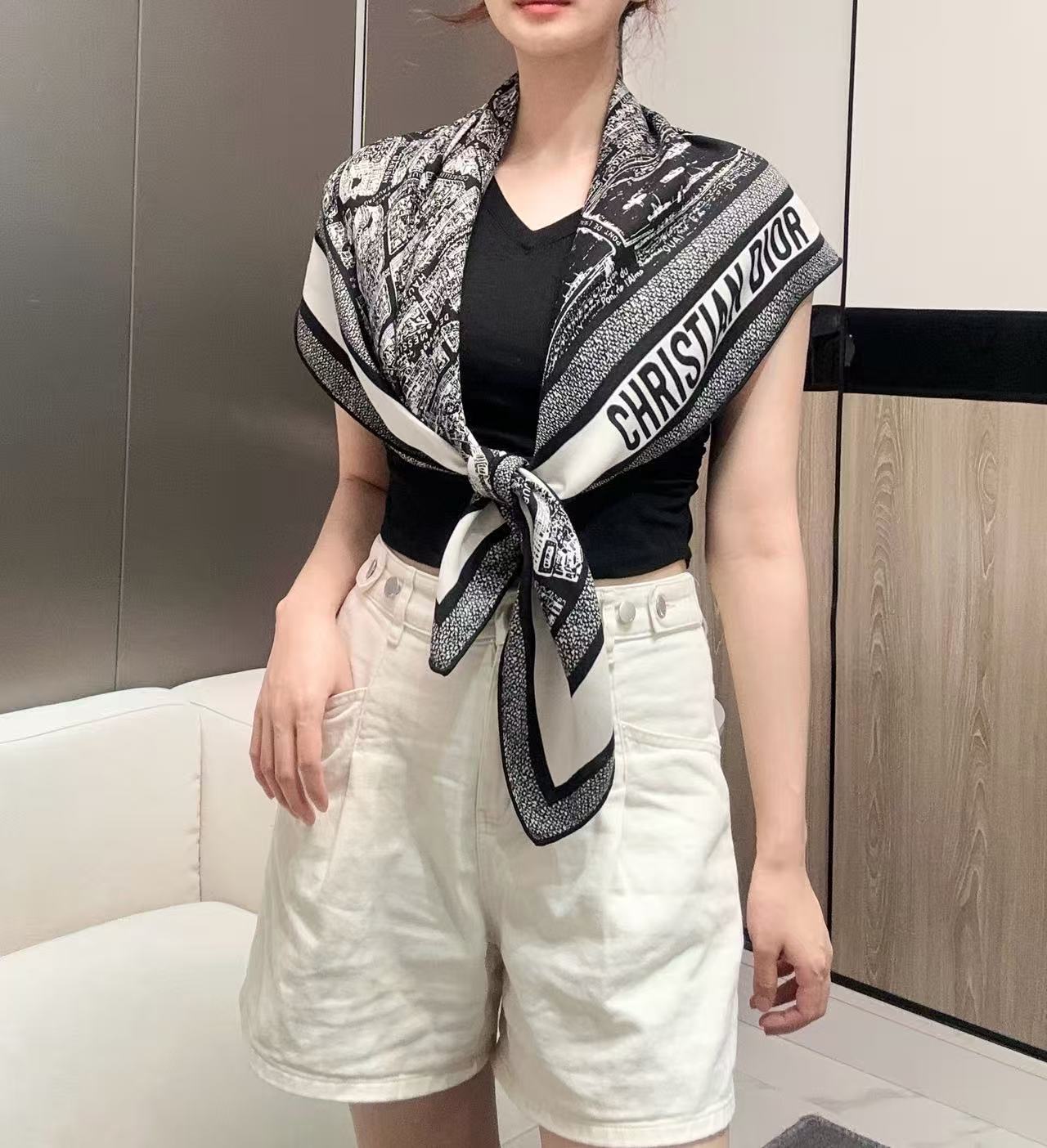 디올(DIOR) 파리 맵 실크 스퀘어 목도리 스카프