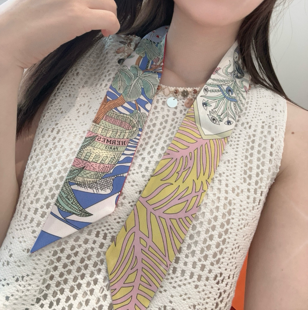 에르메스(HERMES) 트윌리 실크 목도리 스카프