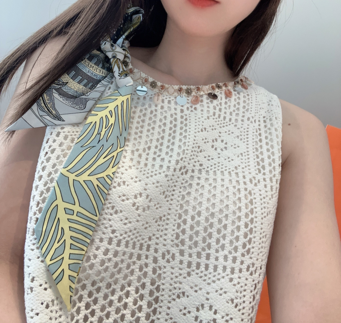 에르메스(HERMES) 트윌리 실크 목도리 스카프