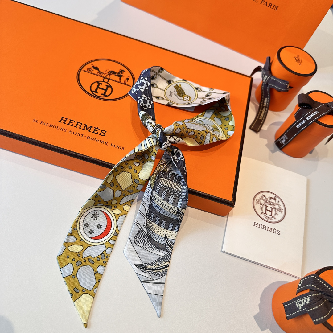 에르메스(HERMES) 트윌리 실크 목도리 스카프