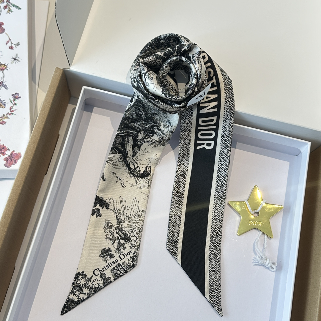 디올(DIOR) 오블리크 실크 트윌리 목도리 스카프